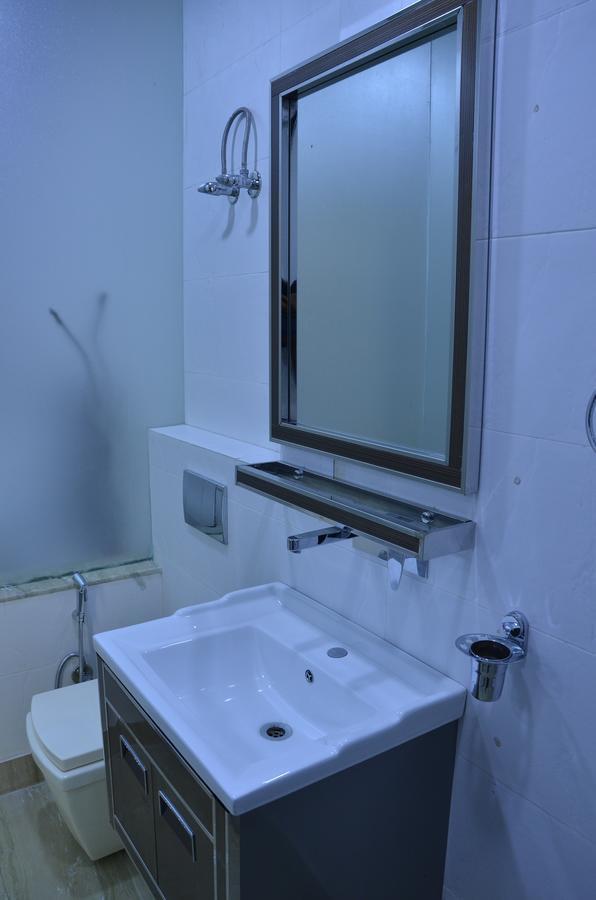 Hotel Royal International ニューデリー エクステリア 写真